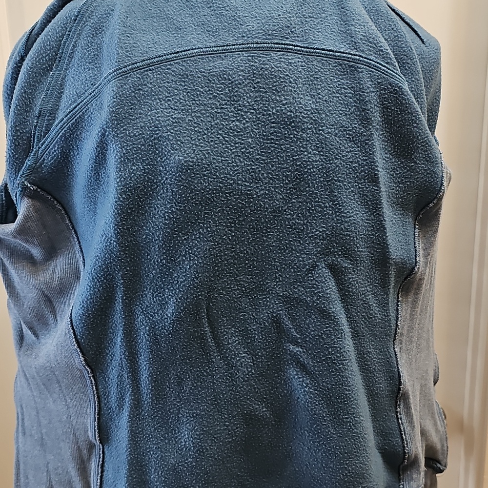 315. Lululemon Scuba Hoodie - Picture 8 of 10